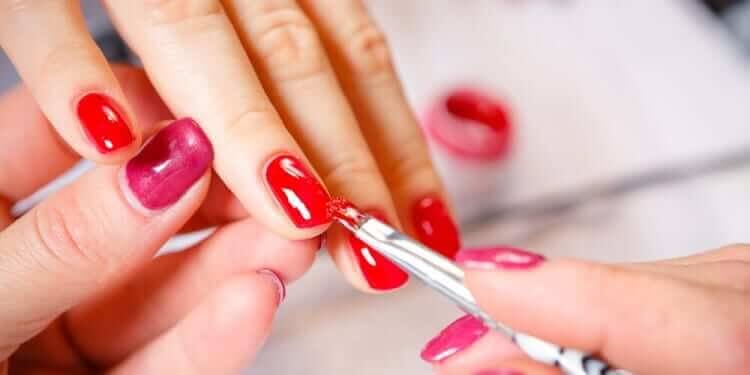 Regular Gel Manicures Will Weaken Your Nails