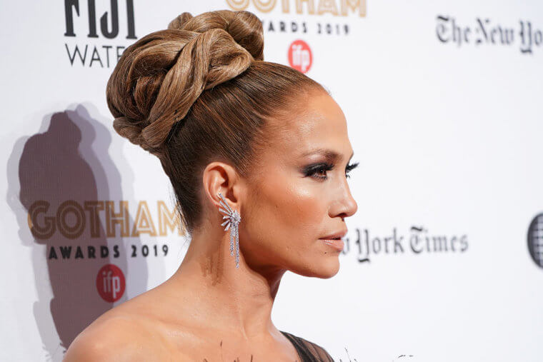 JLo's Weird Triple Shine Trick