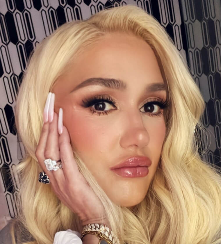 Don't: Wear Too Much Blush
